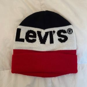 Levi’s logo beanie